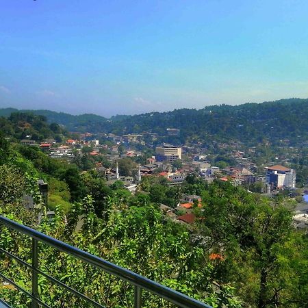 Sky Valley Hotel Kandy Exterior photo