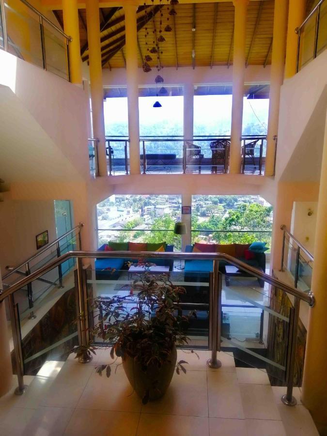 Sky Valley Hotel Kandy Exterior photo