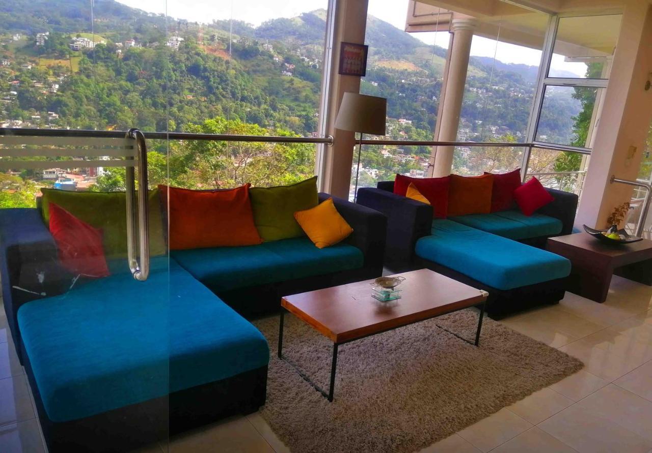 Sky Valley Hotel Kandy Exterior photo
