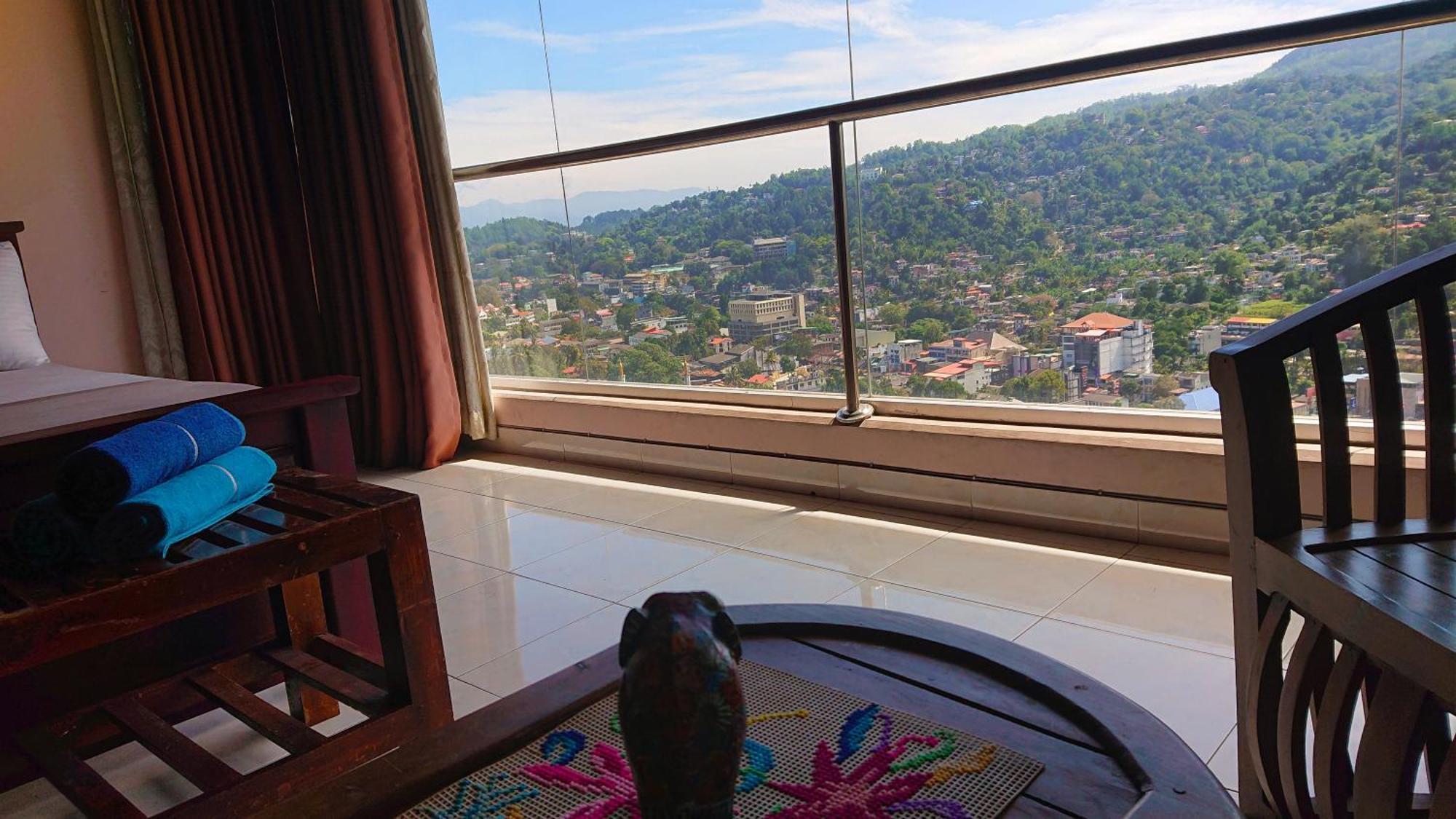 Sky Valley Hotel Kandy Exterior photo
